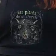 Eat Plants Do Witchcraft (Halloween) Grillschürze (Bio)